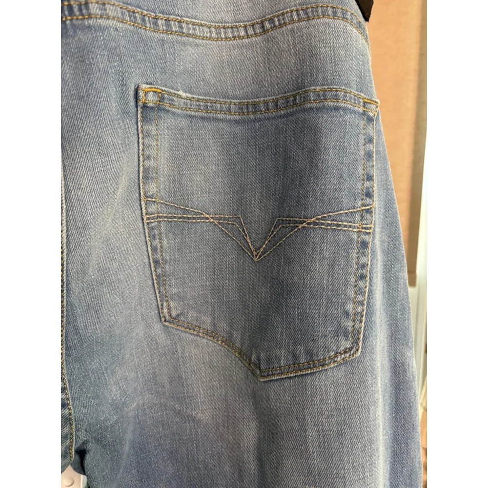 F13. Men’s Guess Denim Jeans, Light Wash, Factory Distressed, Slim Tapered, 38
